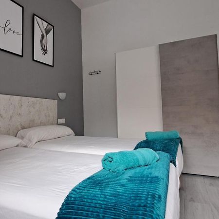 Apartamento La Loperana Malaga Luaran gambar